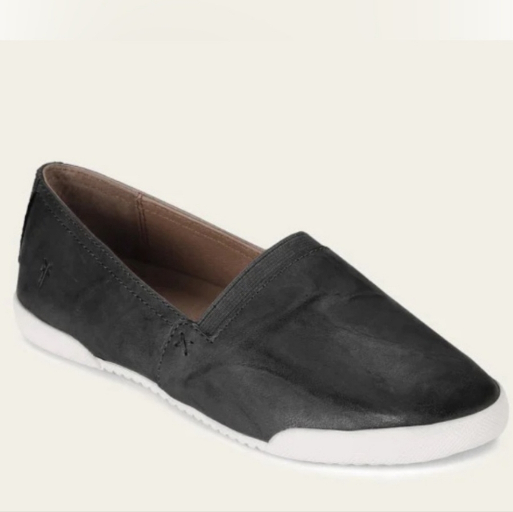 Frye Melanie Comfort Slip On Nubuck Leather Flats In Black Size 6M